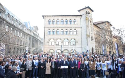 Observăm disperarea celor din PNL+PSD de a pune mâna cu totul pe țară